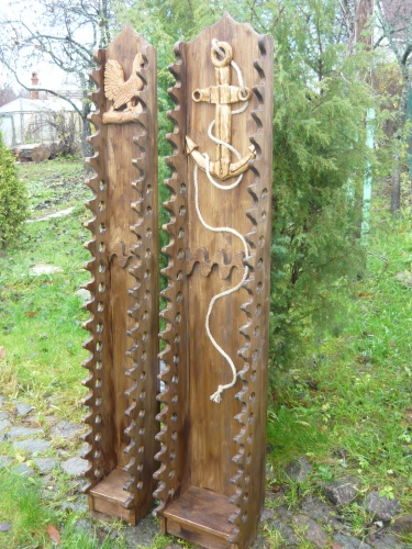 Подставка под кортики,охотничьи ножи.